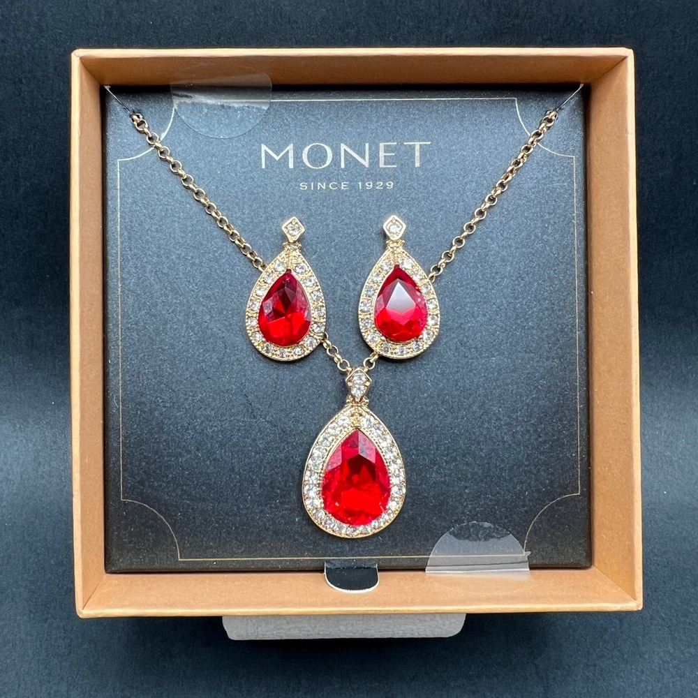 Monet Neckace Earring Set Gold Tone Rhinestones Red Crystal